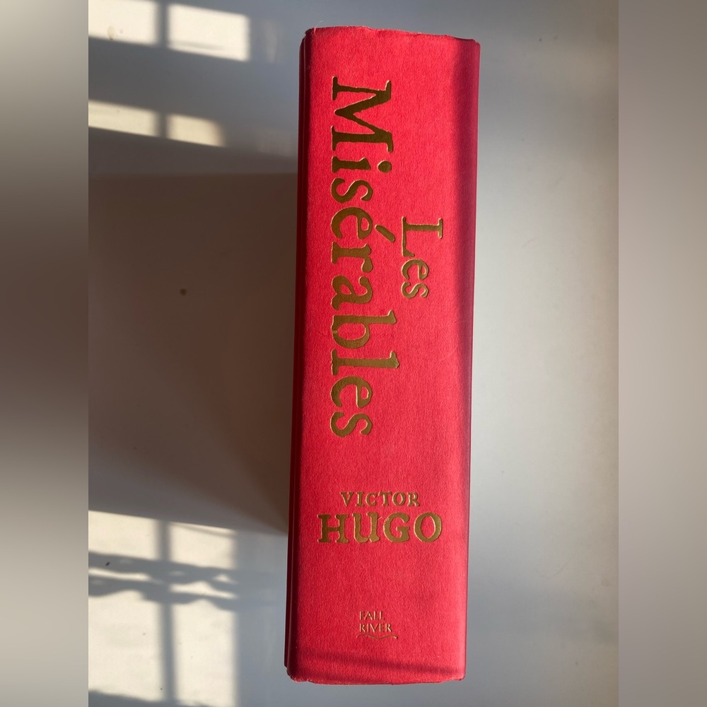 Les Misérables Hardcover Book